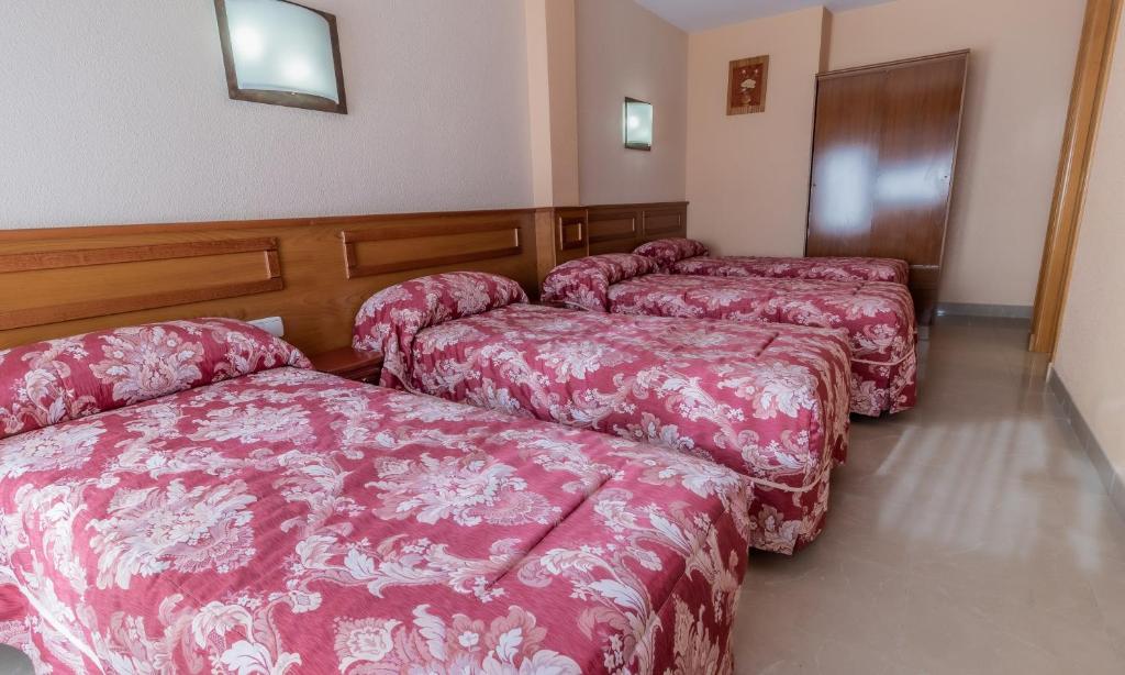 Pensión Isabel by Vivere Stays - Chambre Triple Avec Salle De Bains Privative