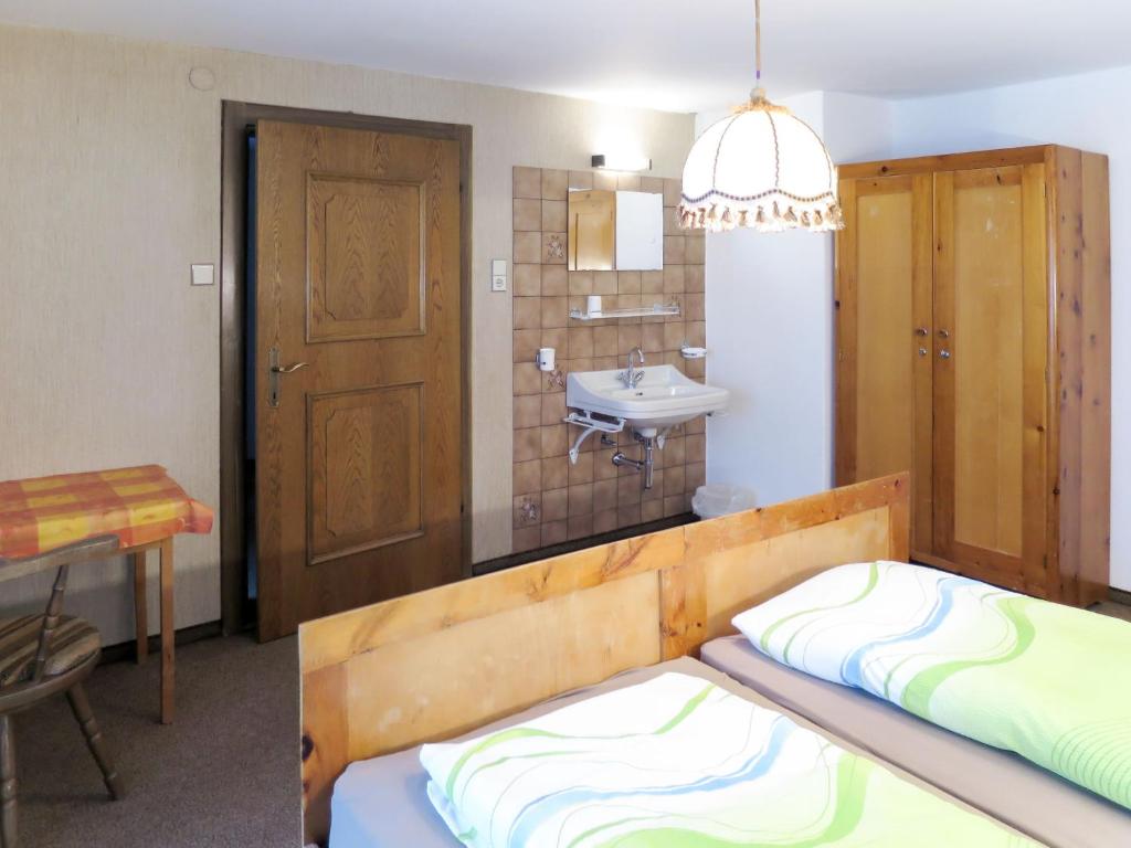 Posteľ alebo postele v izbe v ubytovaní Holiday Home Schrofner by Interhome