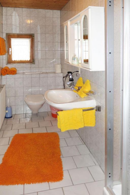 A bathroom at Apartment Prem by Interhome