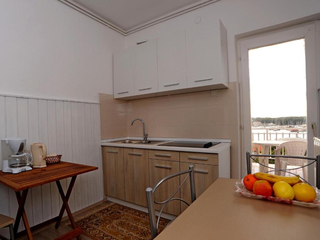 Apartments By The Sea - 12