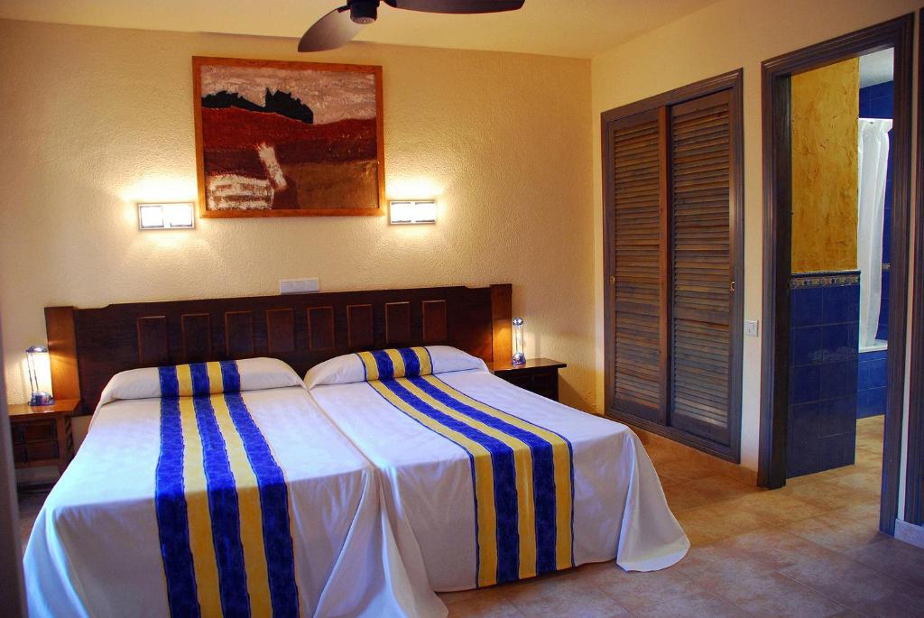 Hotel Apartamentos Londres La Manga, La Manga del Mar Menor ...