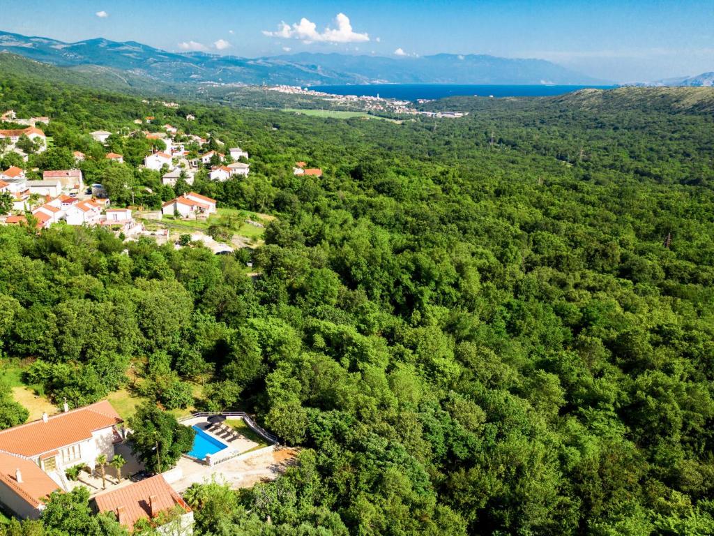 Fotografia z galérie ubytovania Holiday Home Mazor - NOV400 by Interhome v destinácii Bribir