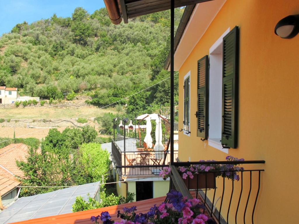 A balcony or terrace at Apartment Arancia - PTB153 by Interhome