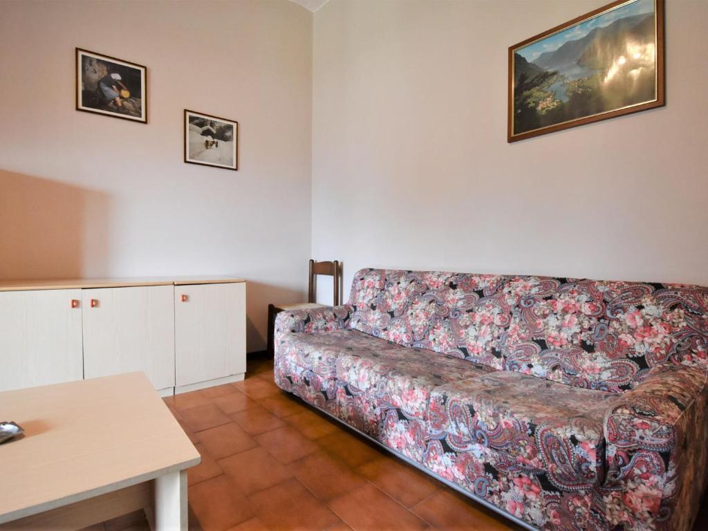 Posedenie v ubytovaní Apartment Basic by Interhome