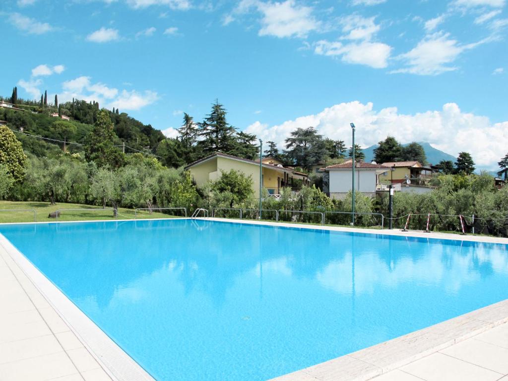 Bazén v ubytování Apartment La Villa 2 by Interhome nebo v jeho okolí