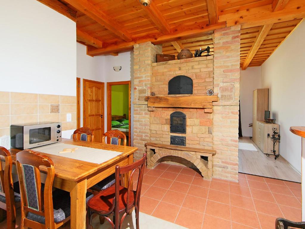 Fotografia z galérie ubytovania Holiday Home Sundance by Interhome v destinácii Balatonszemes
