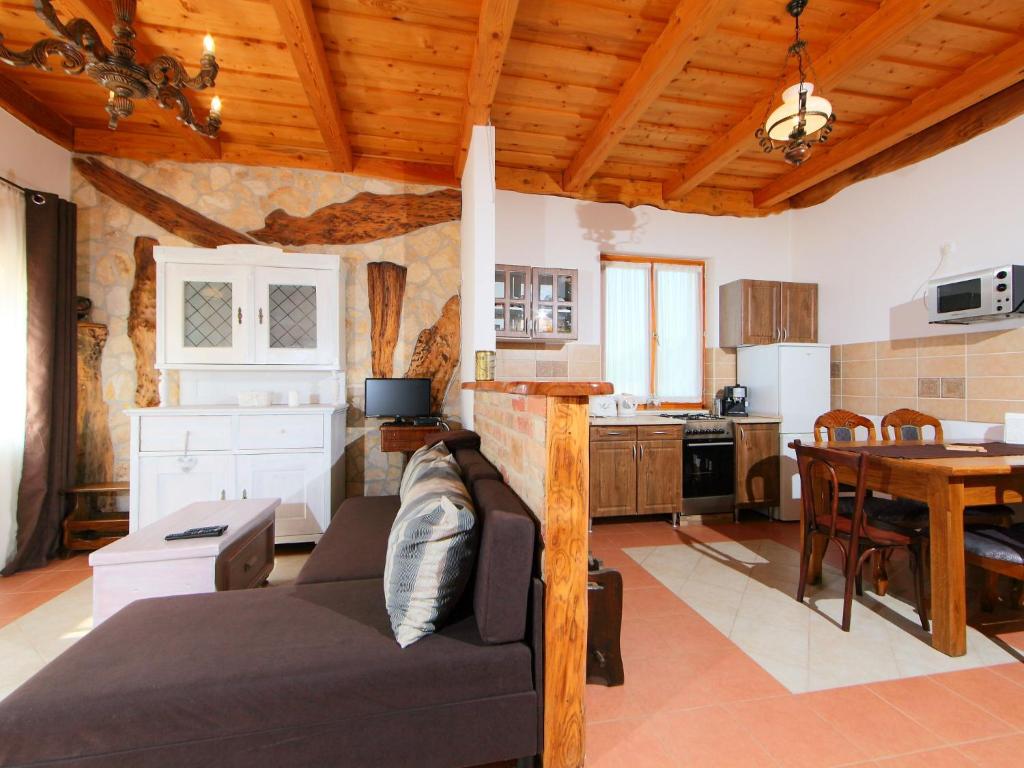 Kuchyňa alebo kuchynka v ubytovaní Holiday Home Sundance by Interhome