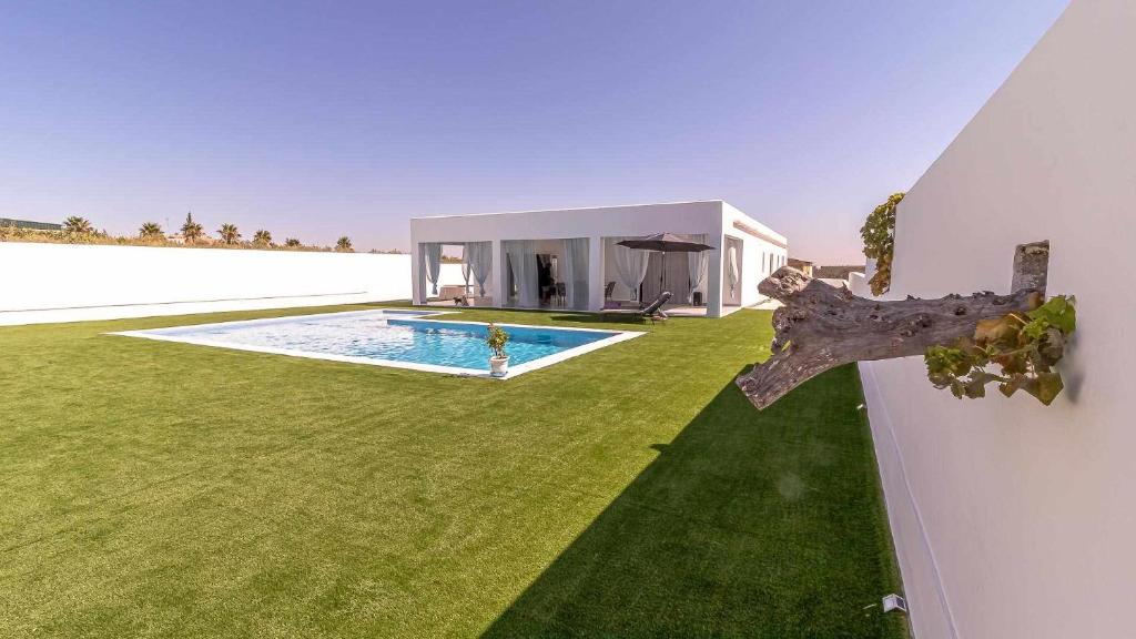 Villa MyJ Casa de lujo en la Campiña de Sevilla, La Puebla de ...