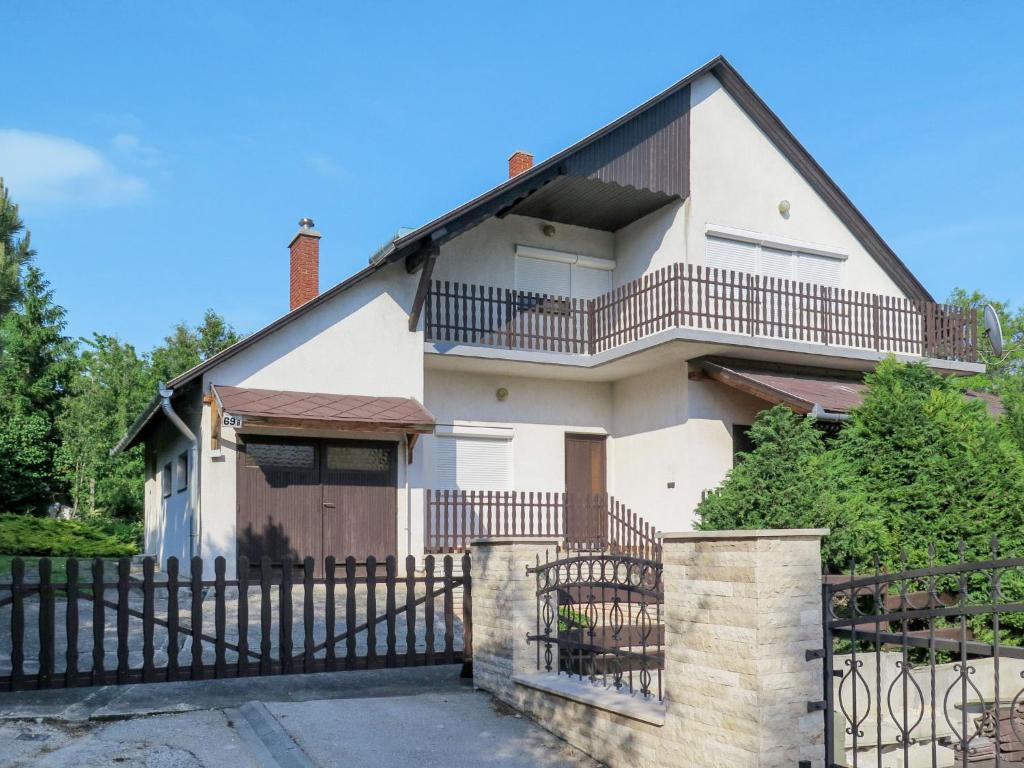 Fotografia z galérie ubytovania Holiday Home Fehervari - ALD301 by Interhome v destinácii Balatonalmádi