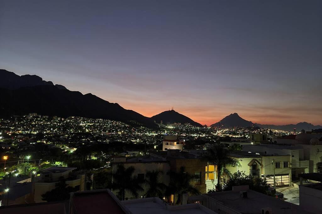 Monterrey a tus pies