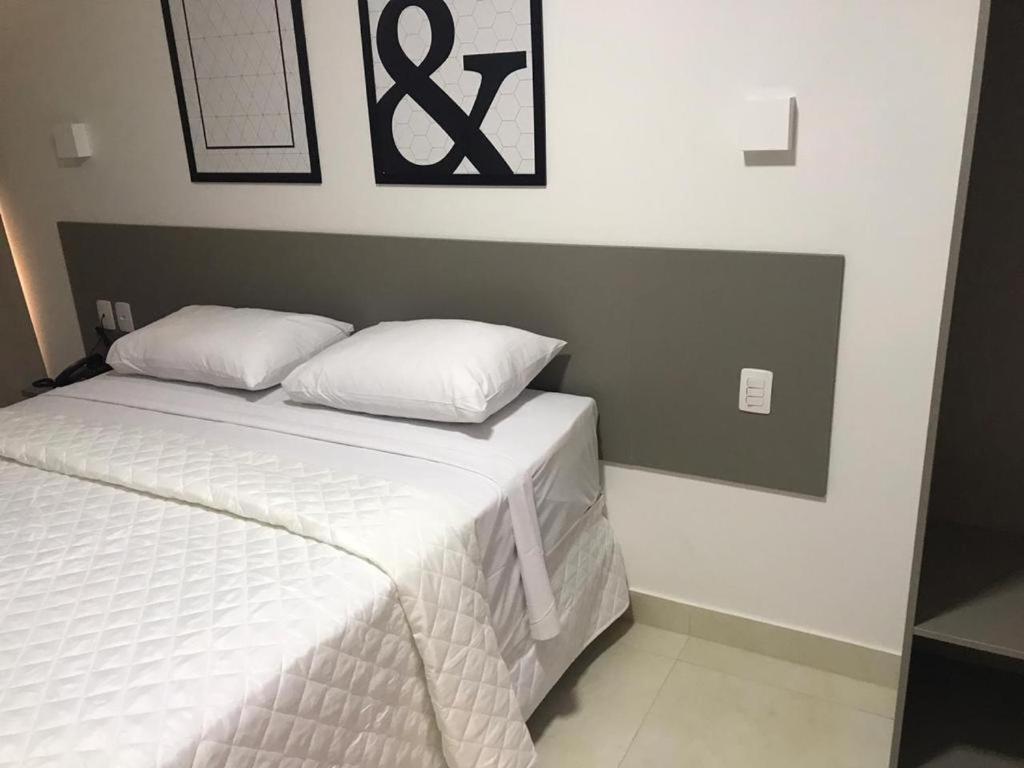  FLAT NOVÍSSIMO - próximo à praia de Manaíra