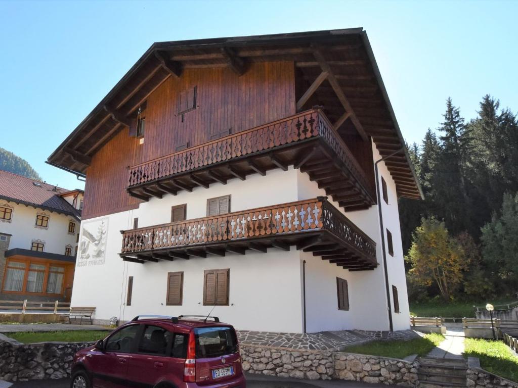 Budova, v ktorej sa apartmán nachádza