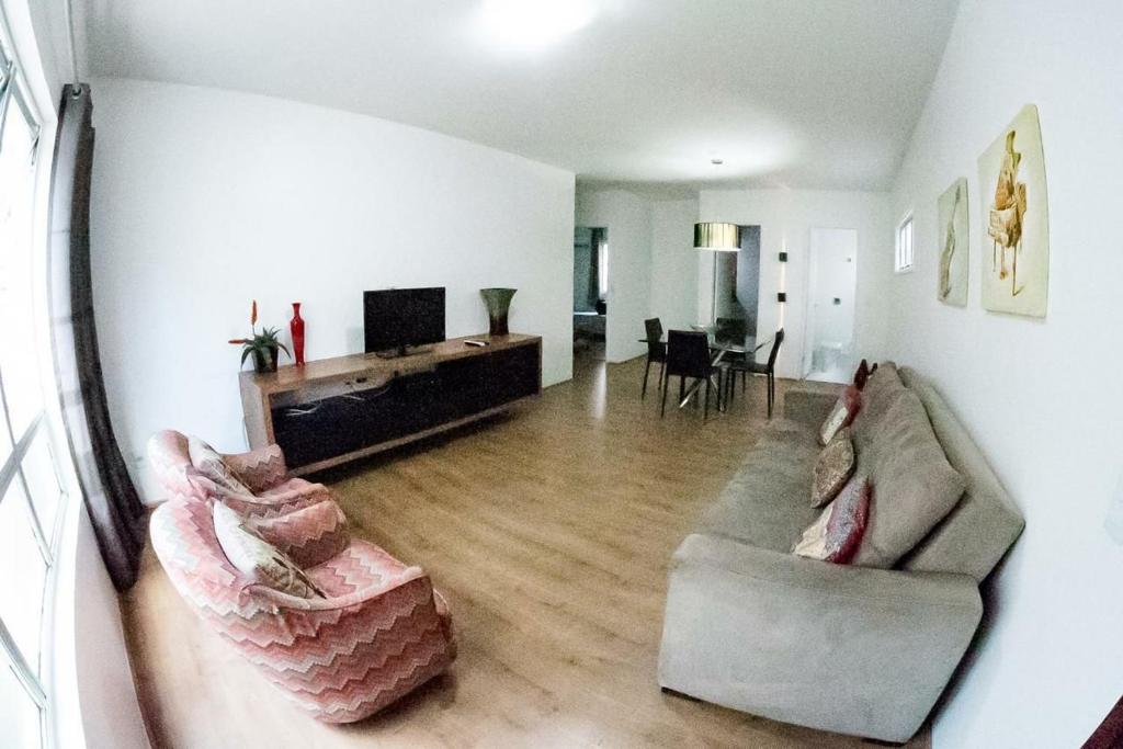  Apartamento Excelente a 100 metros da Praia de Ponta Verde - Maceió