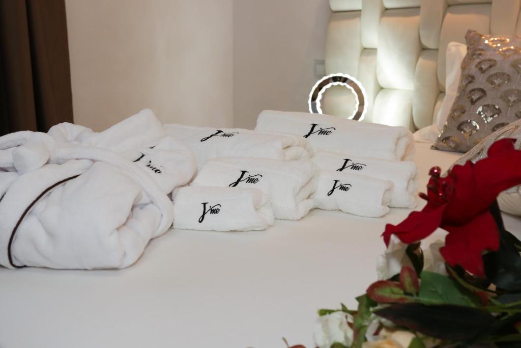 Postel nebo postele na pokoji v ubytování J'Me Boutique Hotel - Adults only