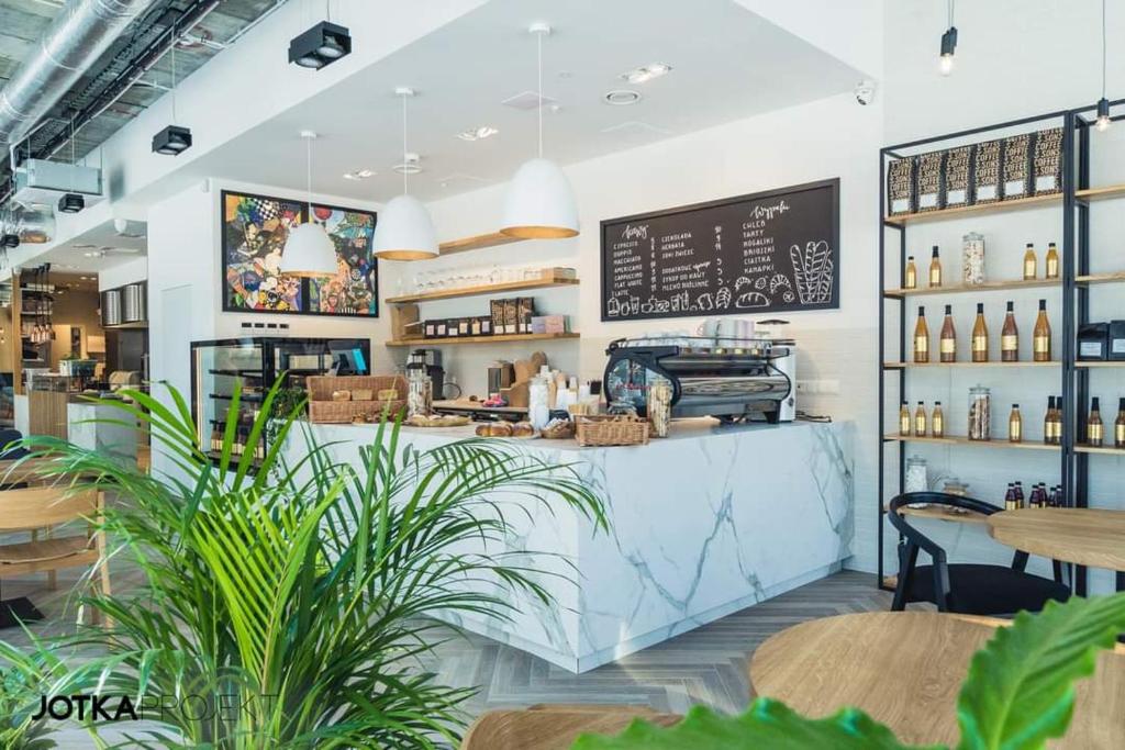 Reštaurácia alebo iné gastronomické zariadenie v ubytovaní Apartament Unia 12 Basen&SPA