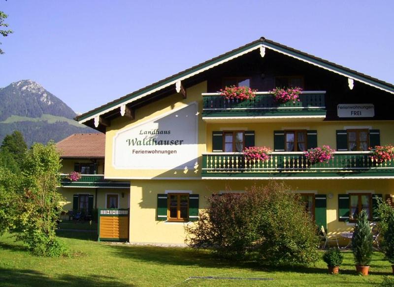 Nespecifikovaný výhled na hory nebo výhled na hory při pohledu z apartmánu