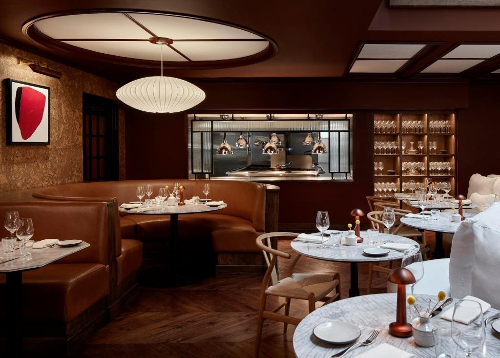 Restaurace v ubytování Lyle DC
