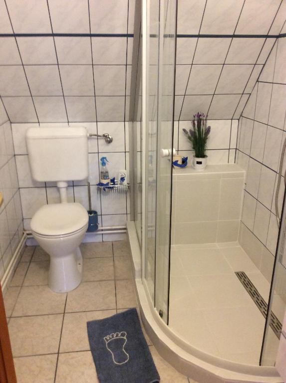 Koupelna v ubytování Gyenesi Virág Apartman