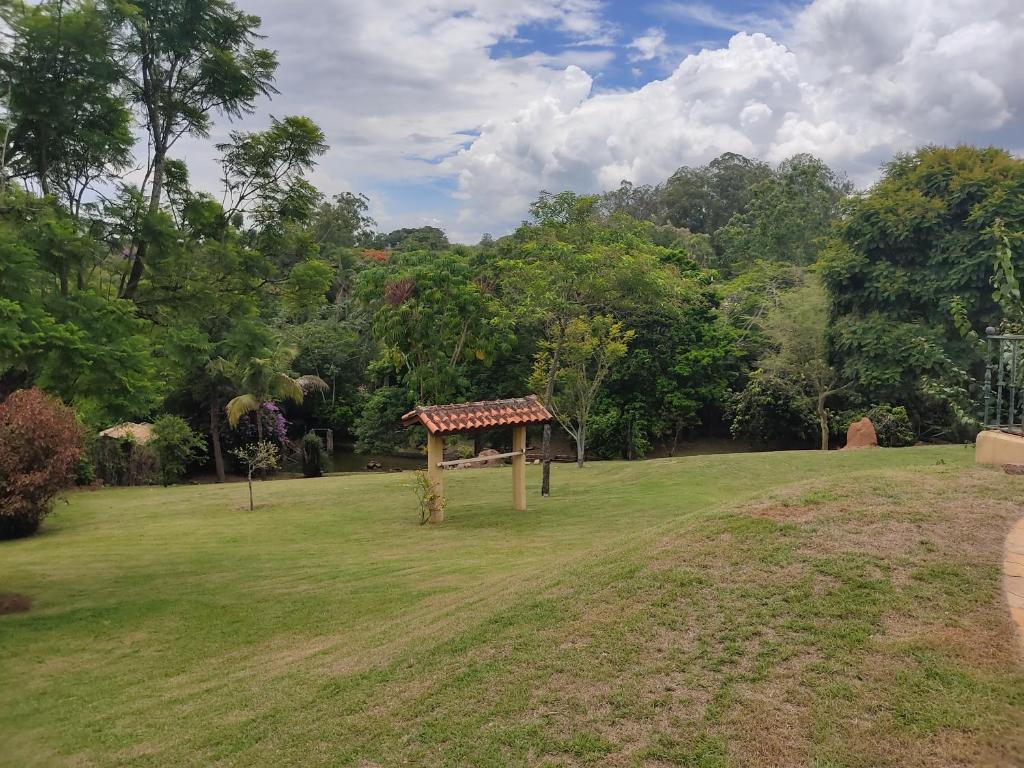  FUJA FASE VERMELHA - CHÁCARA COM PISCINA 3 SUITES