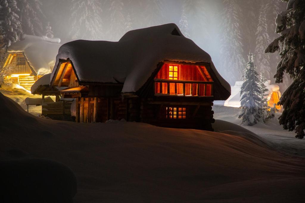 Lodge Nadgora durante l'inverno
