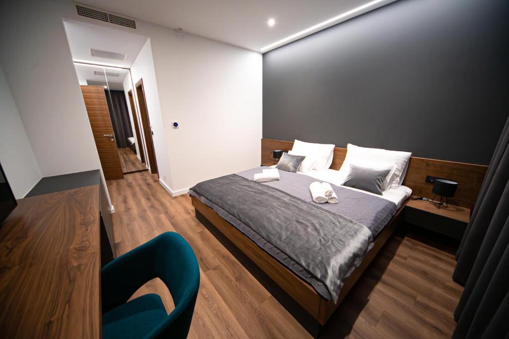 Łóżko lub łóżka w pokoju w obiekcie Villa Estate