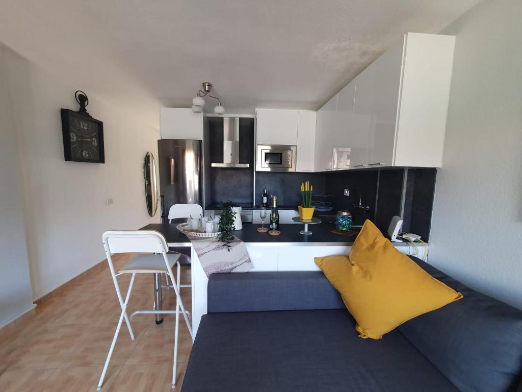 Kuchyňa alebo kuchynka v ubytovaní Surycan, beautiful apartment in maspalomas
