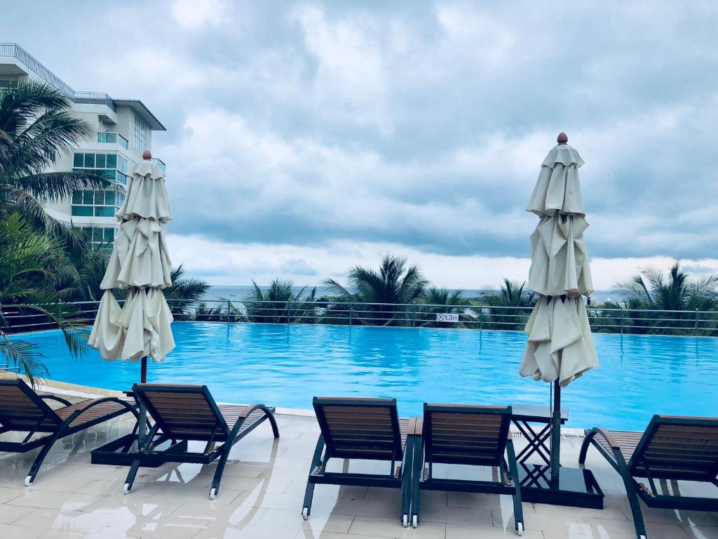 Hồ bơi trong/gần Sealiks Ocean vita muine C326