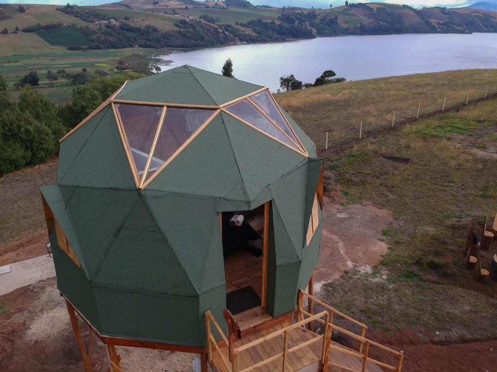 Příroda nedaleko luxury tent