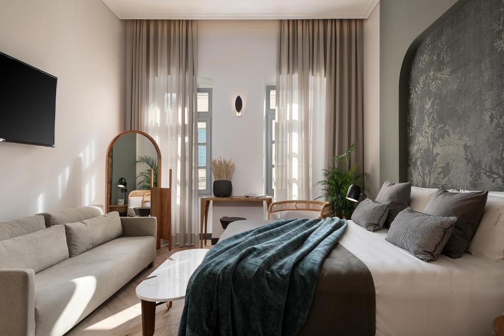 Malmo Historic Hotel - Deluxe Suite With Spa Bath