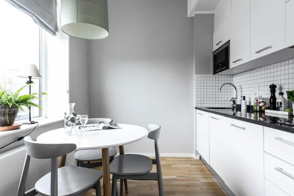 Biz Apartment Gärdet - Resim 15