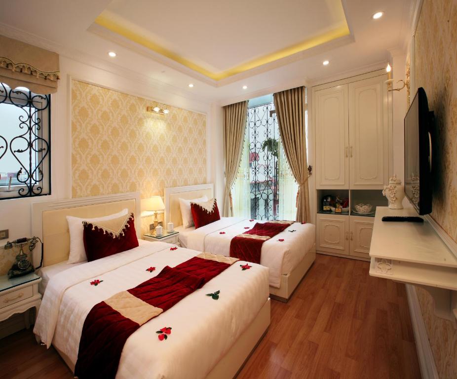 Hanoi Hotel Royal - Deluxe Double Or Twin Room With Balcony