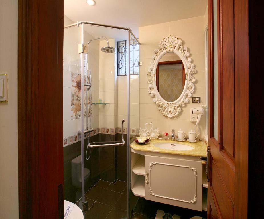 Hanoi Hotel Royal - 17