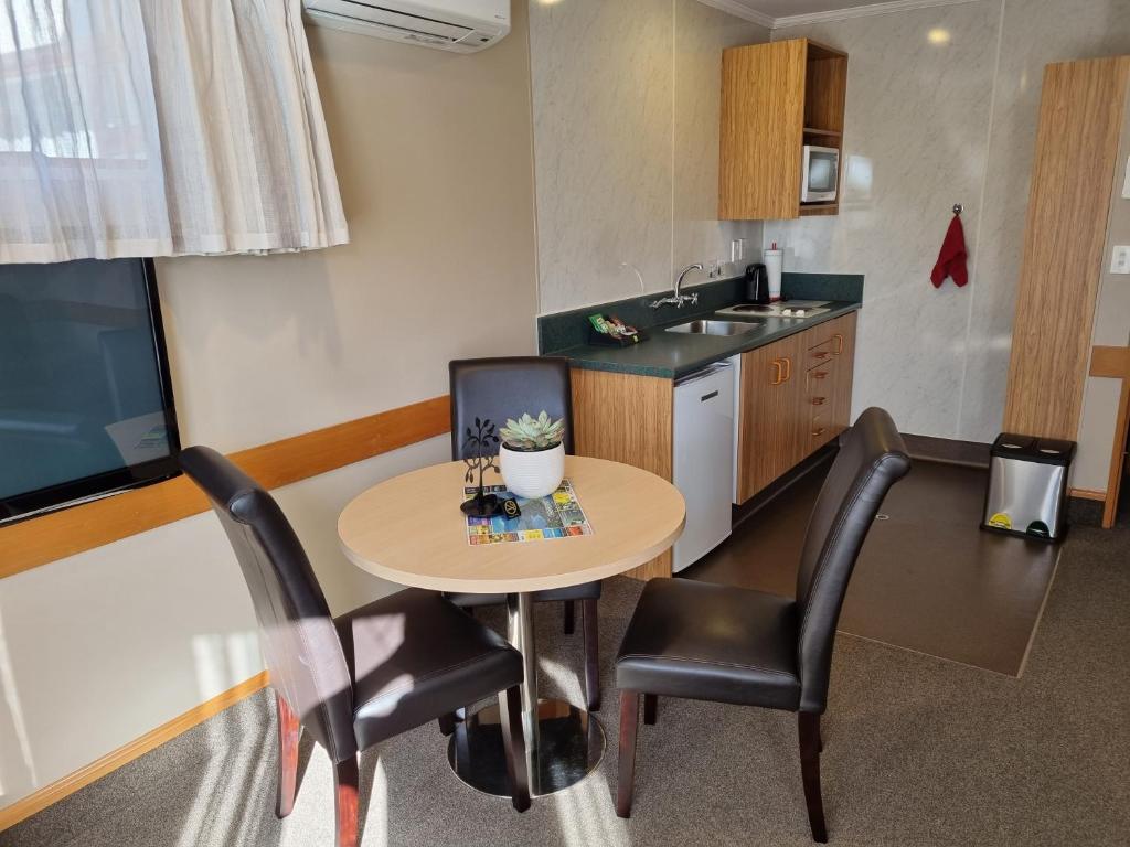 Amross Court - Resim 12