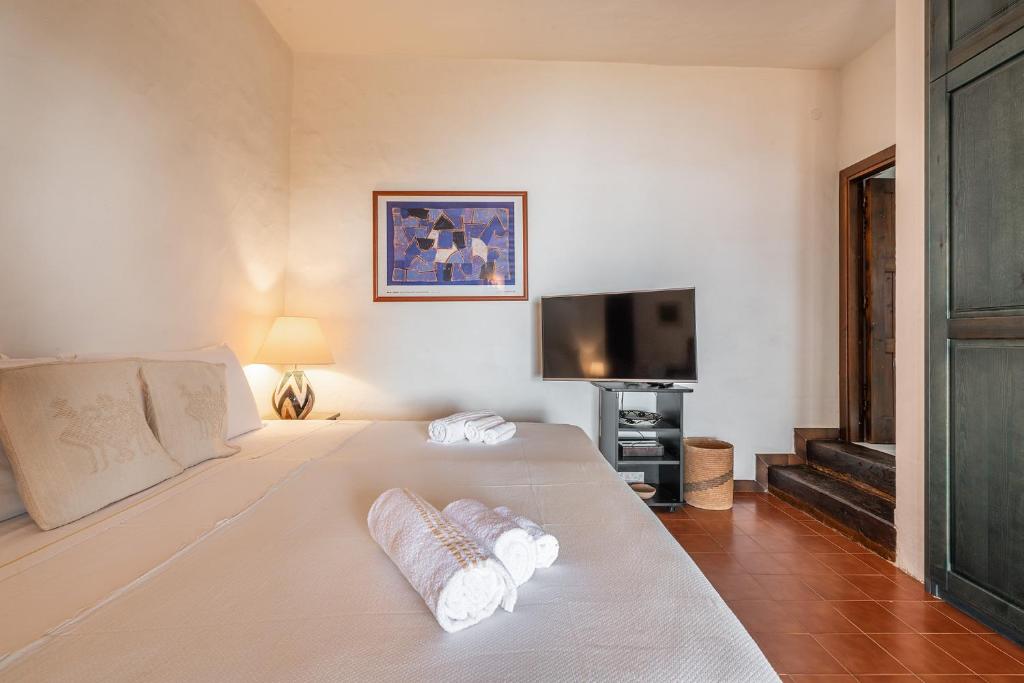 A bed or beds in a room at Villa Mistral