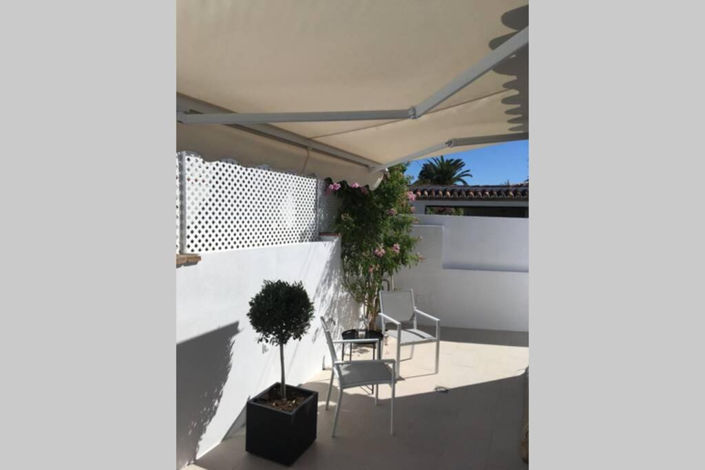 Fotografia z galérie ubytovania Costabella -Villa mit Pool zur Alleinbenutzung v Marbelli