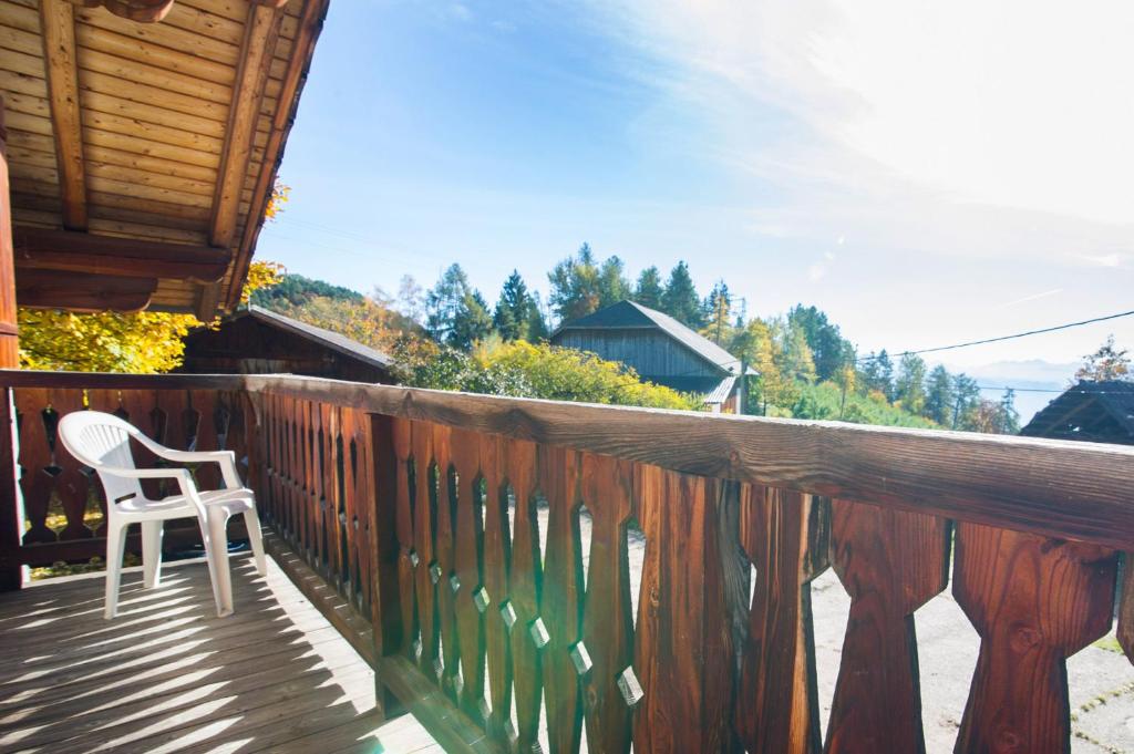 A balcony or terrace at Malgorerhof Lavendel