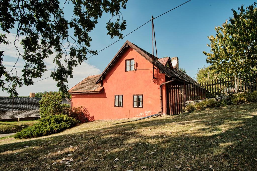 Budynek, w którym mieści się apartament