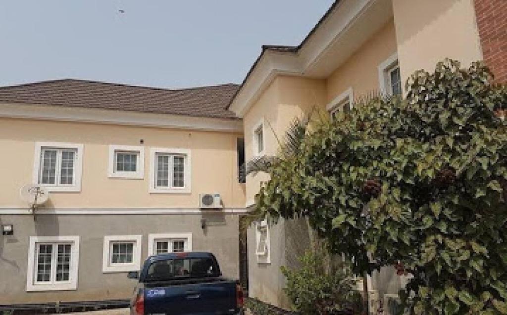 Gallery image of Room in Lodge - Waxride Residence Abuja in Jabi