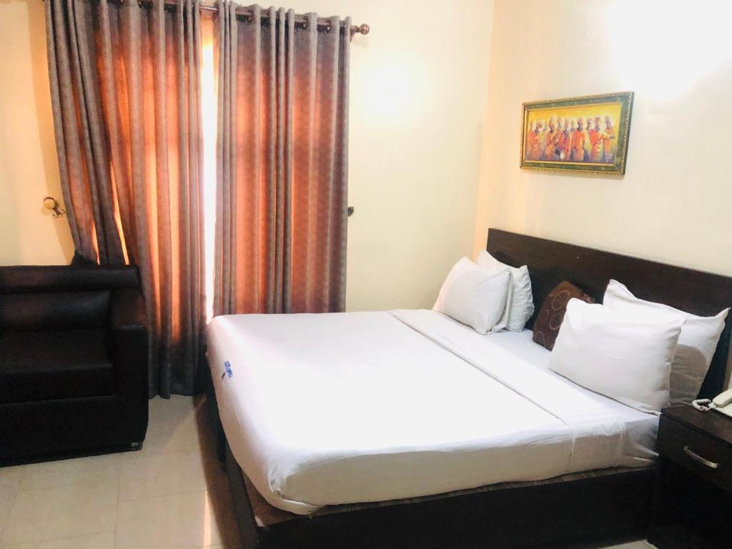 Mayors & Diplomats Suites Opebi - Suite Familiar