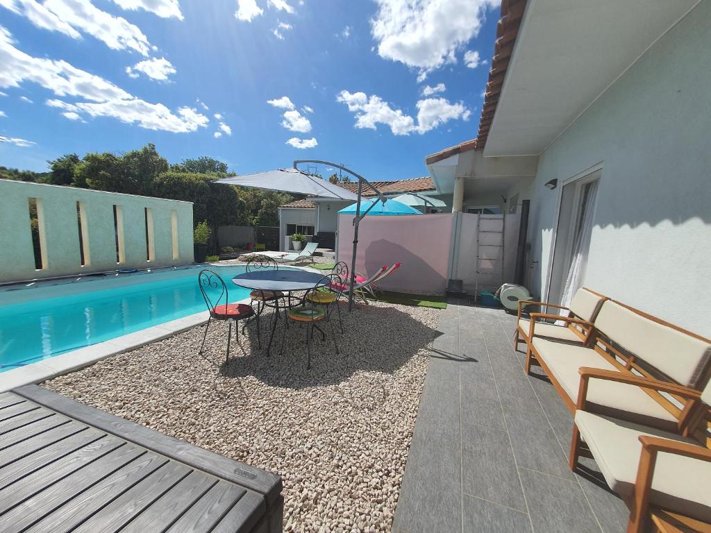 Grempoup's Home - Apartamento Con Vista A La Piscina