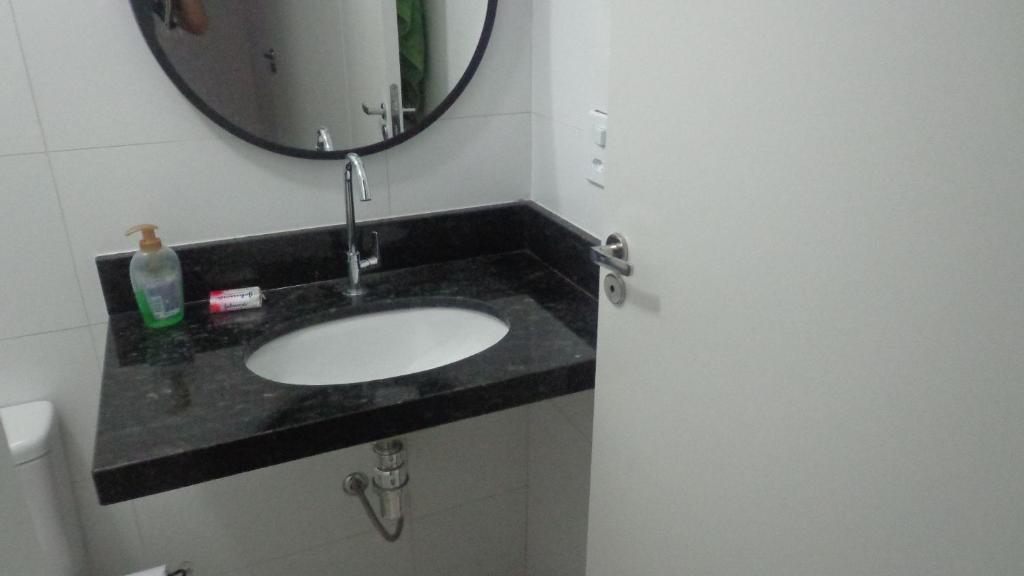  Apto Novíssimo no Itaguá com piscina