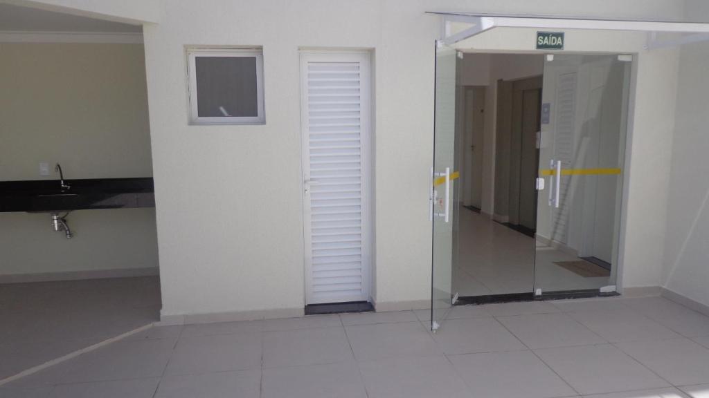  Apto Novíssimo no Itaguá com piscina