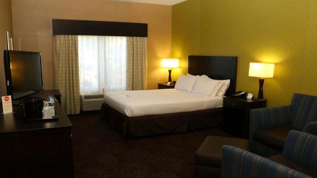 Holiday Inn Express Hotel & Suites Saginaw by IHG - Error
