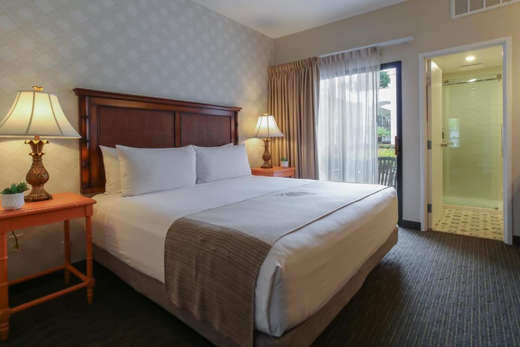 Oxford Suites Pismo Beach photo