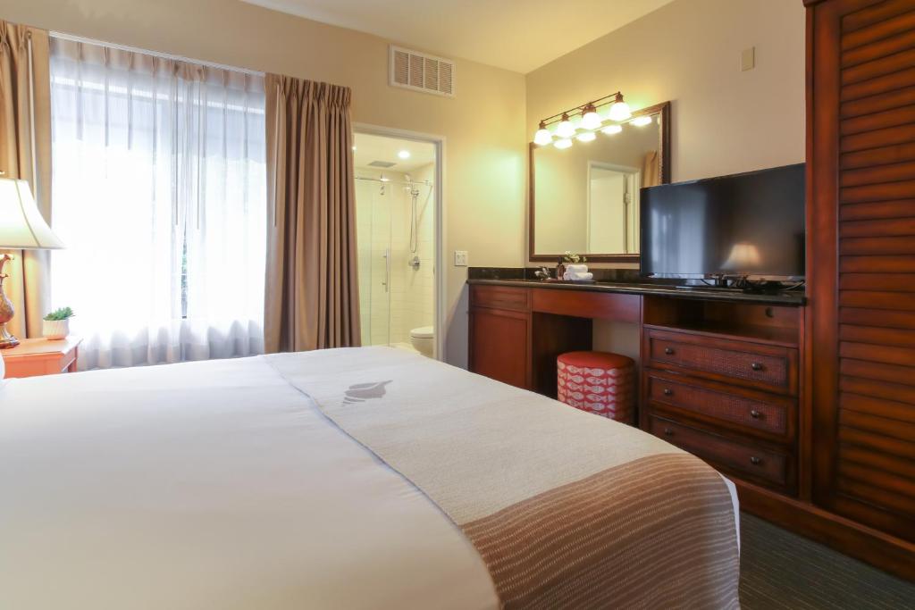 Oxford Suites Pismo Beach photo