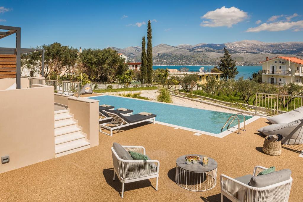 Bazén v ubytování Ionian Village nebo v jeho okolí