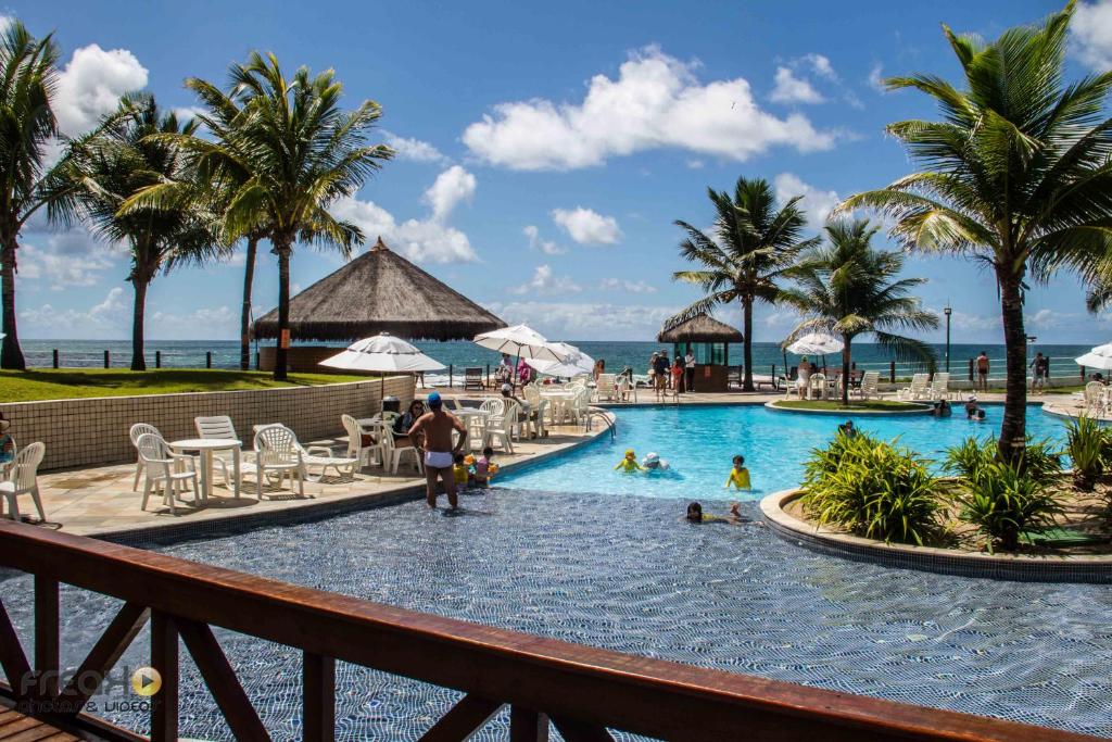  Beach Class Muro Alto Resort - New Time