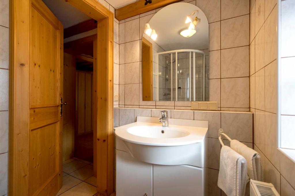 Koupelna v ubytování Gasthof Kirchmoar