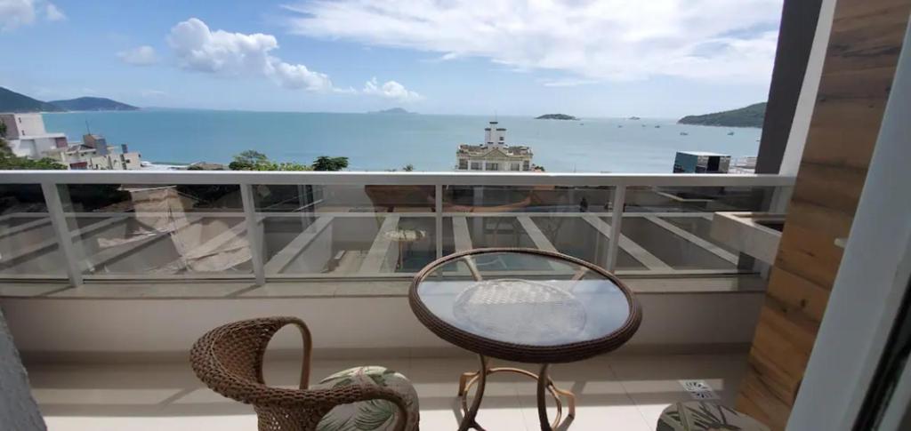  Apartamento NOVO com vista PANORAMICA da praia.
