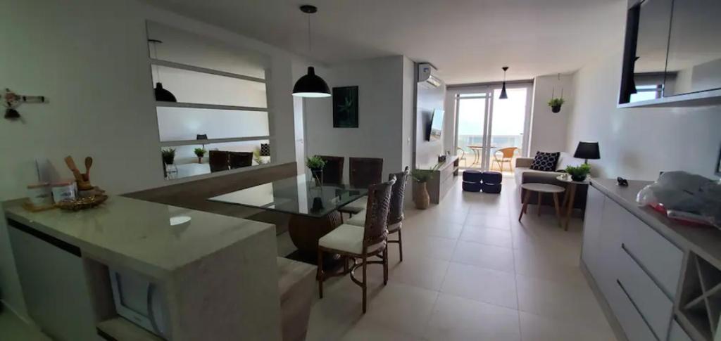  Apartamento NOVO com vista PANORAMICA da praia.